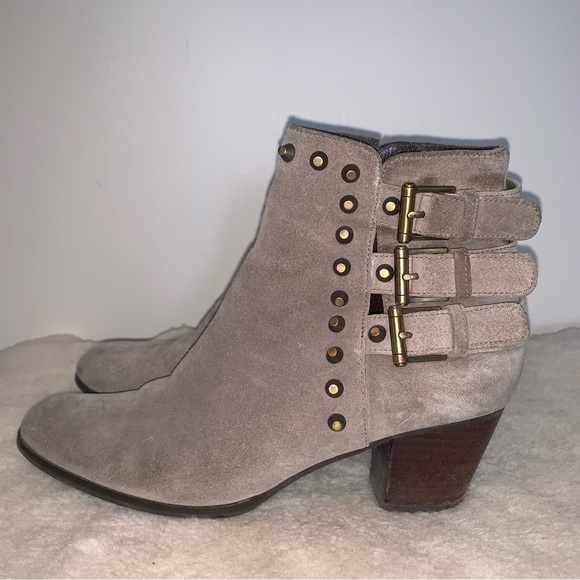 Stuart Weitzman Kickstart Studded Suede Ankle Boot 6 - Picture 8 of 14